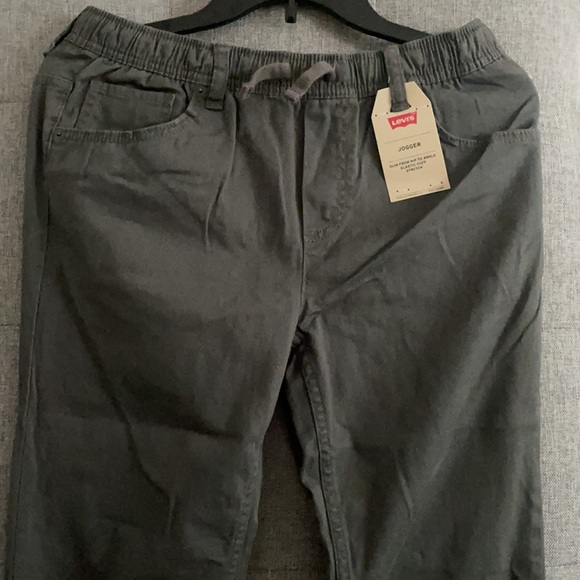 🎉HOST PICK 🎉Levi’s joggers🎉 - Picture 4 of 11